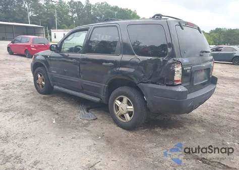 2001 Ford Escape Xlt from USA, damaged, VIN 1FMYU03171KF63785